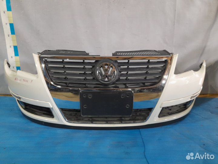 Бампер передний Volkswagen Passat B6 1.8 BZB 2008