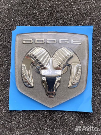 Эмблема на капот dodge intrepid оригинал