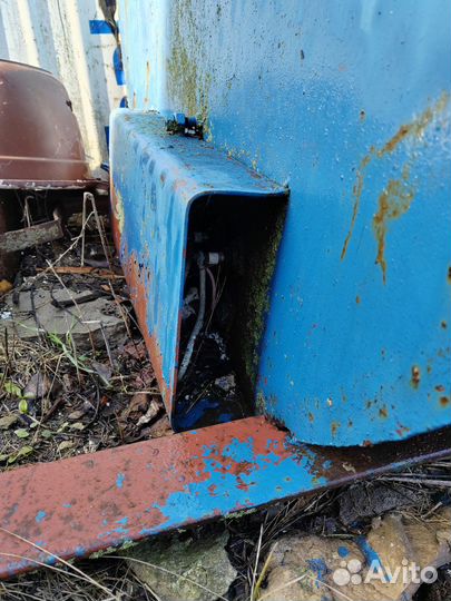 Емкость для воды металлическая бу