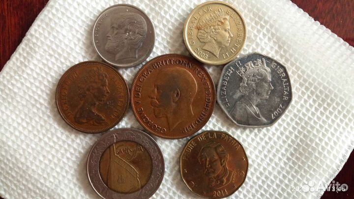 Монеты разных стран мира