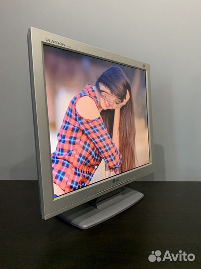 Монитор LG 17 дюймов