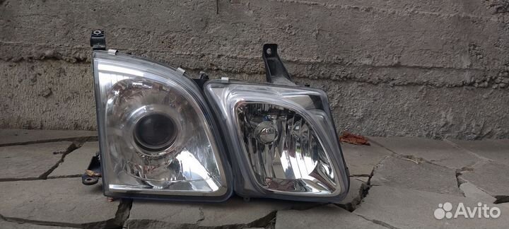 Lexus LX 470 фары