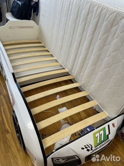 Кровать машинка