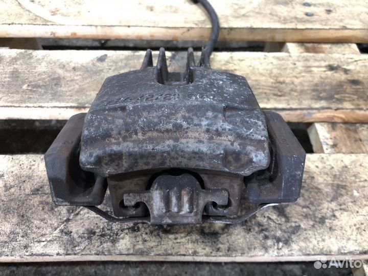 Суппорт тормозной задний левый Bmw 5 E60 N52B25