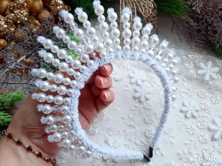 Новогодняя корона ручной работы