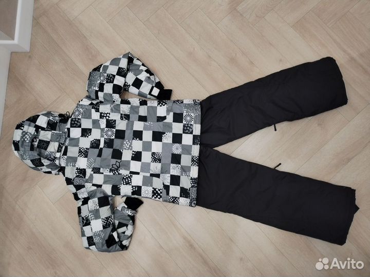 Горнолыжный костюм женский с варежками Termit