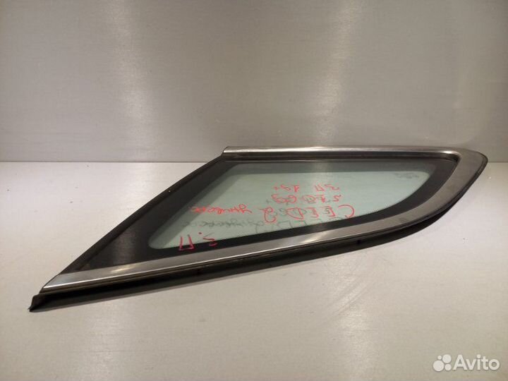 Форточка задняя правая Kia Ceed 2 универсал G4FG