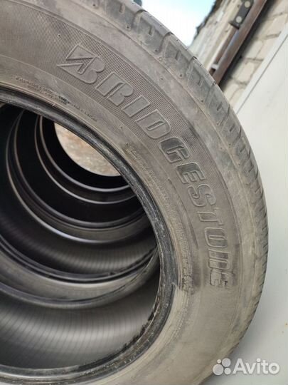Bridgestone Dueler H/L 225/65 R17