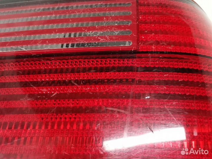 Фонарь задний для Volkswagen Golf 3 1H6945112A