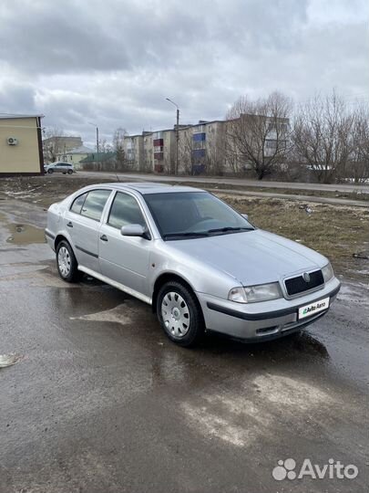 Skoda Octavia 1.6 МТ, 1998, 200 000 км