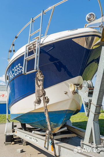 Комфортабельный катер Chaparral 250 Signature