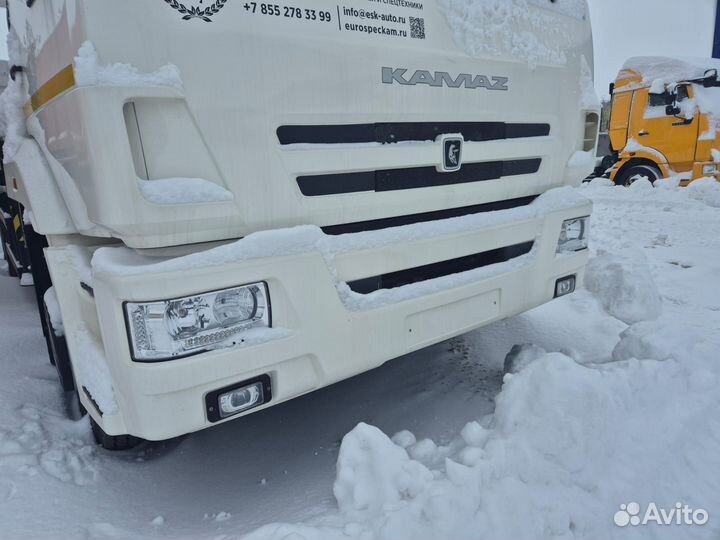 Бортовой грузовик КАМАЗ 65117 с КМУ Инман, 2024