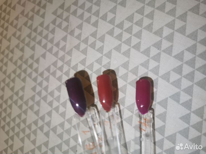 Гели для ногтей Idolé