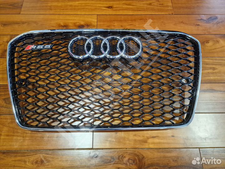 Решетка радиатора Audi RS5 (B8) Facelift