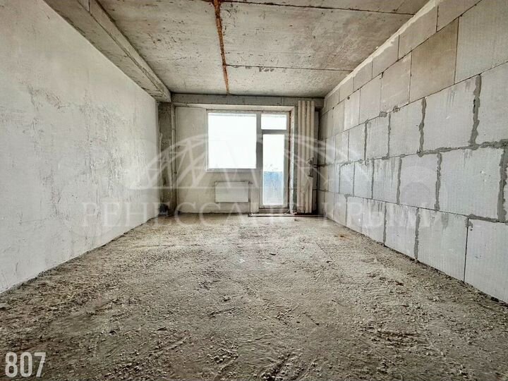 3-к. квартира, 90 м², 1/9 эт.