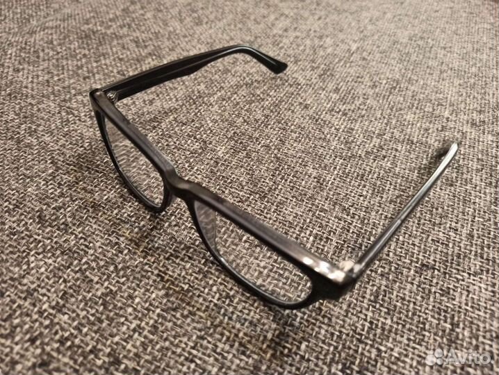 Очки с диоптриями +1