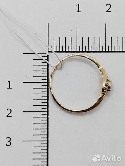 Золотое кольцо с бриллиантом 17р