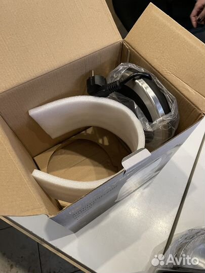 Чайник электрический новый