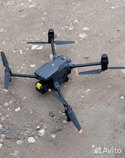 Квадрокоптер Matrice 30T