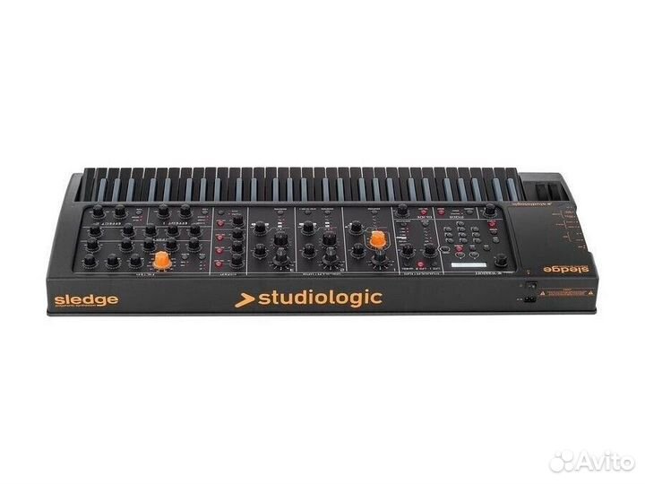 Studiologic Sledge Black Edition синтезатор
