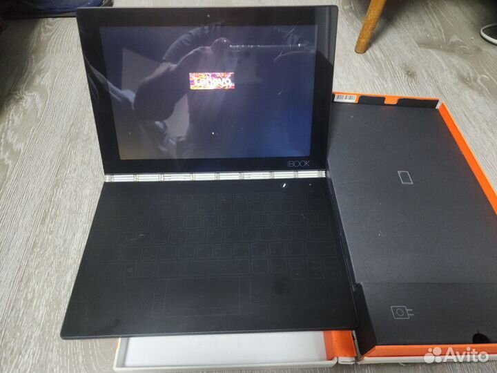 Продам. Ноутбук lenovo Yoga YB1-X91F