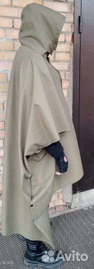 Плащ-пончо дождевик из мембранной ткани