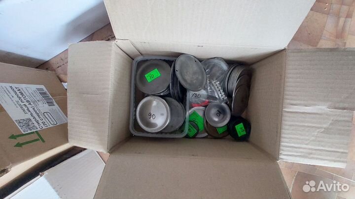 Горелки и крышки горелки газовой плиты