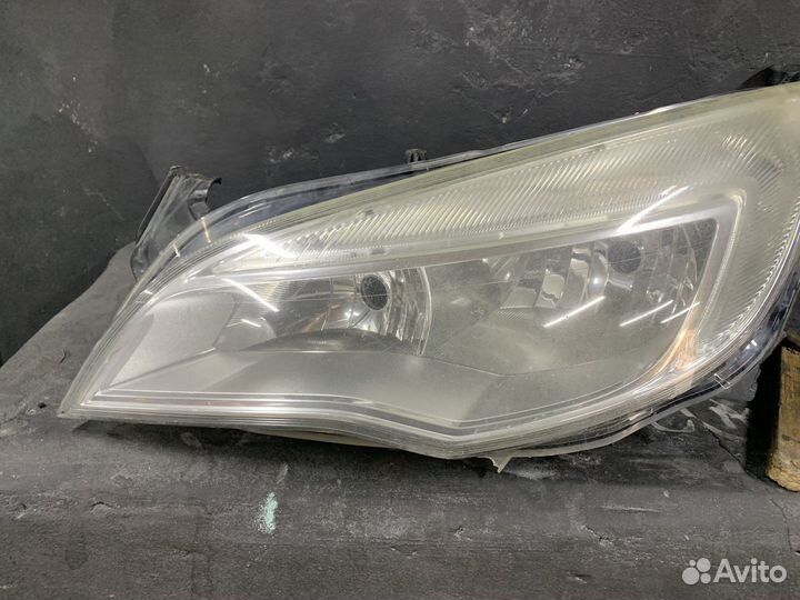 Фара левая Opel Astra J
