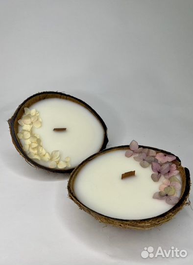 Свеча в кокосе ручной работы