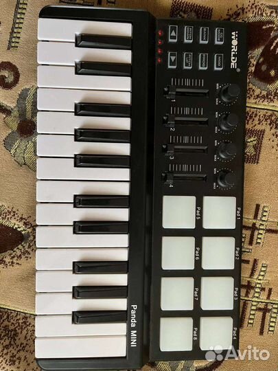 Midi клавиатура worlde