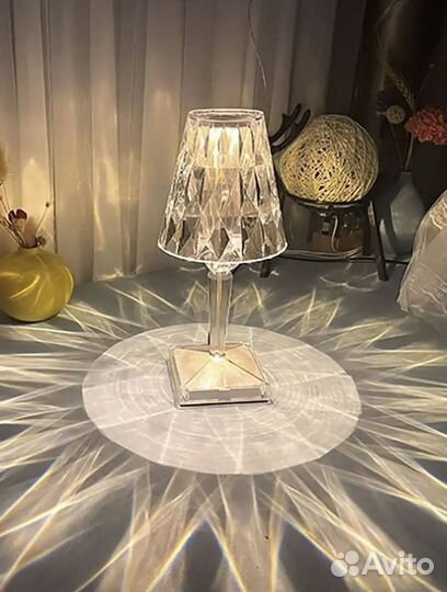 Лампа настольная сенсорная