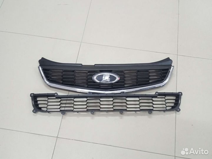 Комплект передних решёток радиатора на приору 2