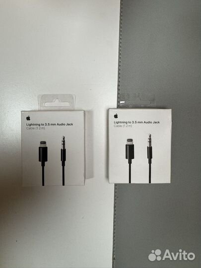 Apple Lightning to 3.5 mm Audio Jack AUX Black