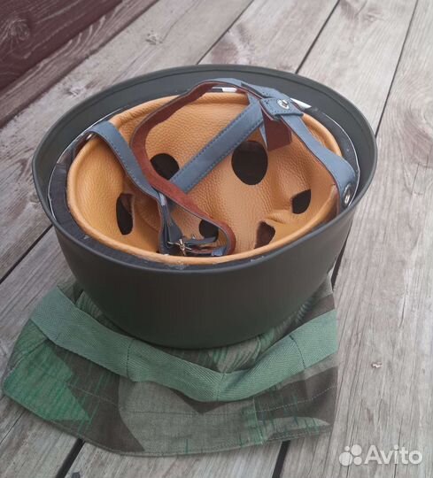 Немецкая каска М38