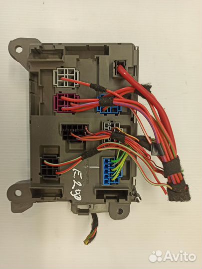 Блок предохранителей салонный BMW X5 E70