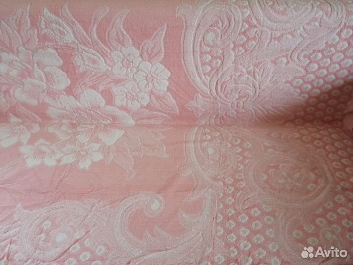 Новое покрывало. Размер: 203см*152см