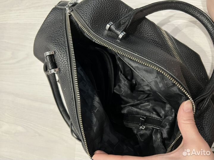 Продам сумку furla