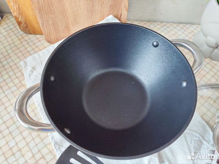 Казан чугунный 3 литра с крышкой антипригарное