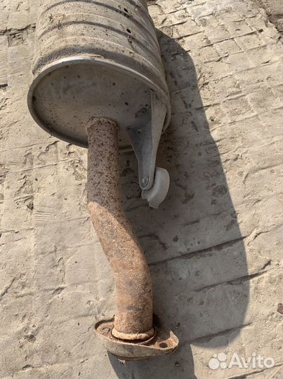 Глушитель (задняя часть ) Mitsubishi Pajero 2