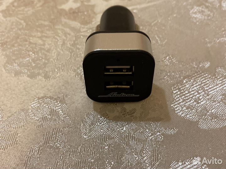 Автомобильное Зарядное устройство для телефона