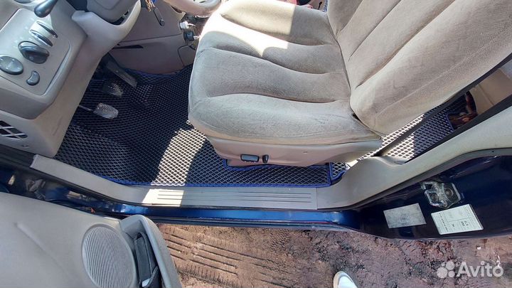 Коврики на Chrysler voyager dodge caravan