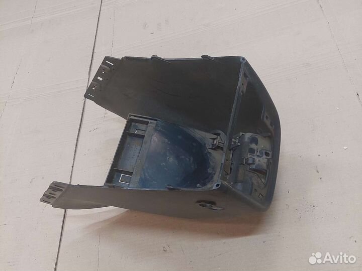 Консоль центрального Mitsubishi Space Wagon 1998-2