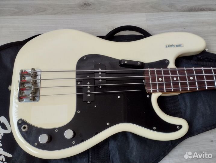 Fender PB70-70US Precision Bass Olympic White 2002