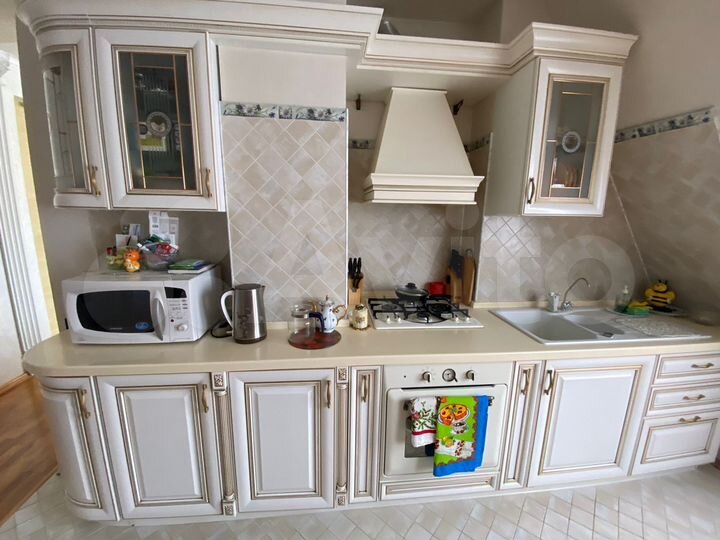 3-к. квартира, 140,2 м², 6/9 эт.