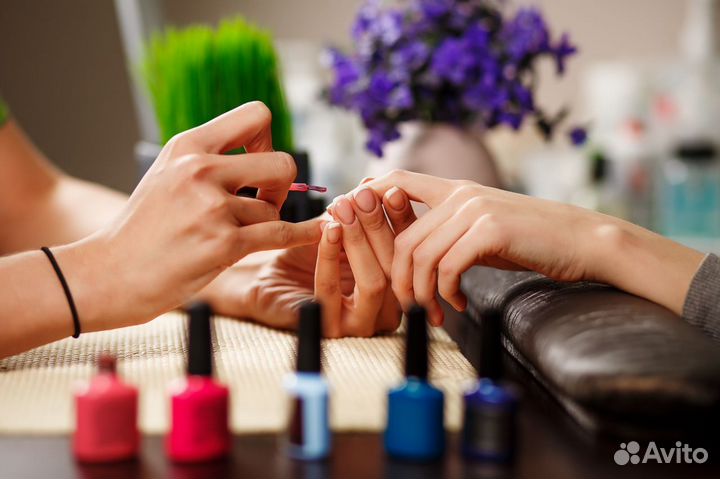 Работа мастером маникюра