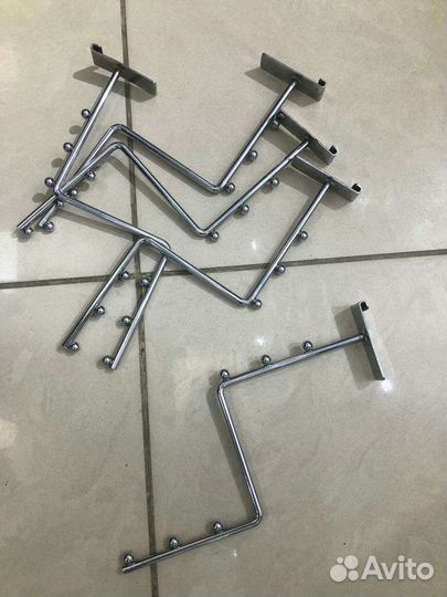 Кронштейн для плечиков