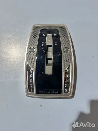 Плафон освещения салона Audi A8 D5 LED
