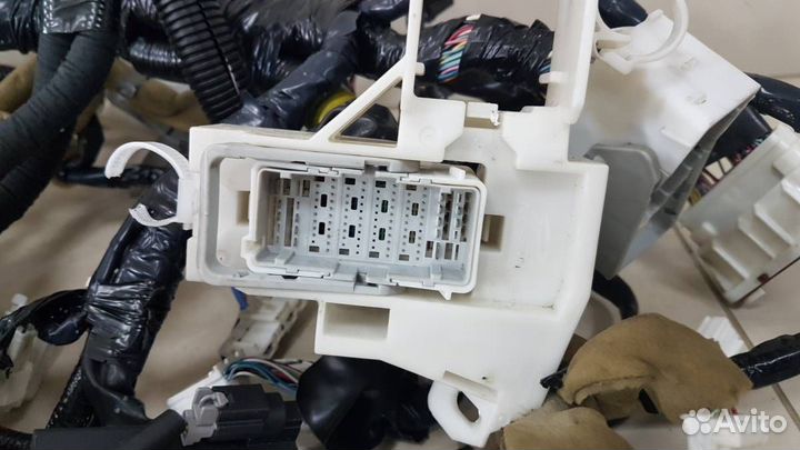 Проводка под торпедо Infiniti EX/QX50 J50 2008-201