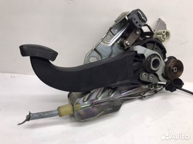 Педаль стояночного тормоза Mercedes-Benz E W212