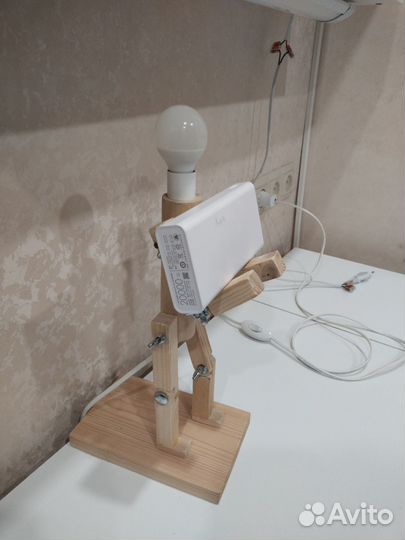 Светильник настольный